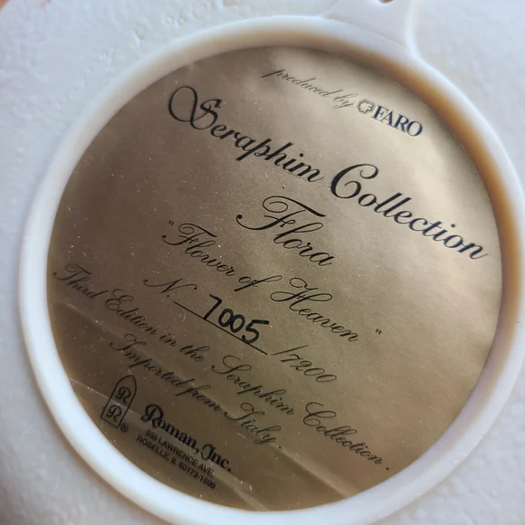 Versace Angelic Plate with Gold and Cream Accents - Picture 5 of 8